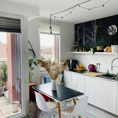 Nowoczesny Apartament O Powierzchni 41 M2 2 Pokoje, Aneks Kuchenny, Lazienka, Taras, Piekne Widoku Na Gory * Krakov